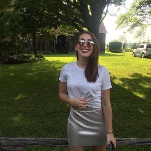 Meet your Posher, Alix